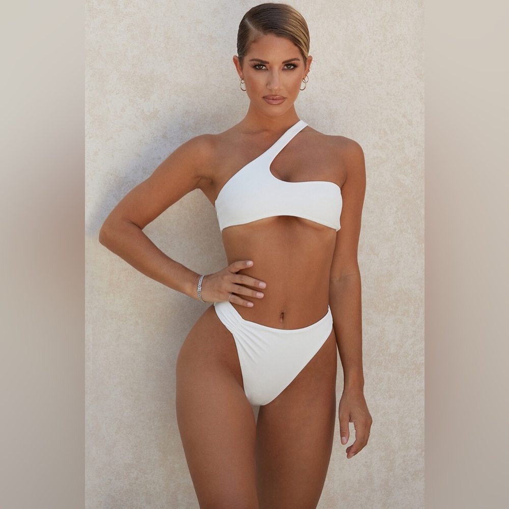 NWT House of CB sister company Mistress Rocks 'Borneo' White Assymetrical Bikini